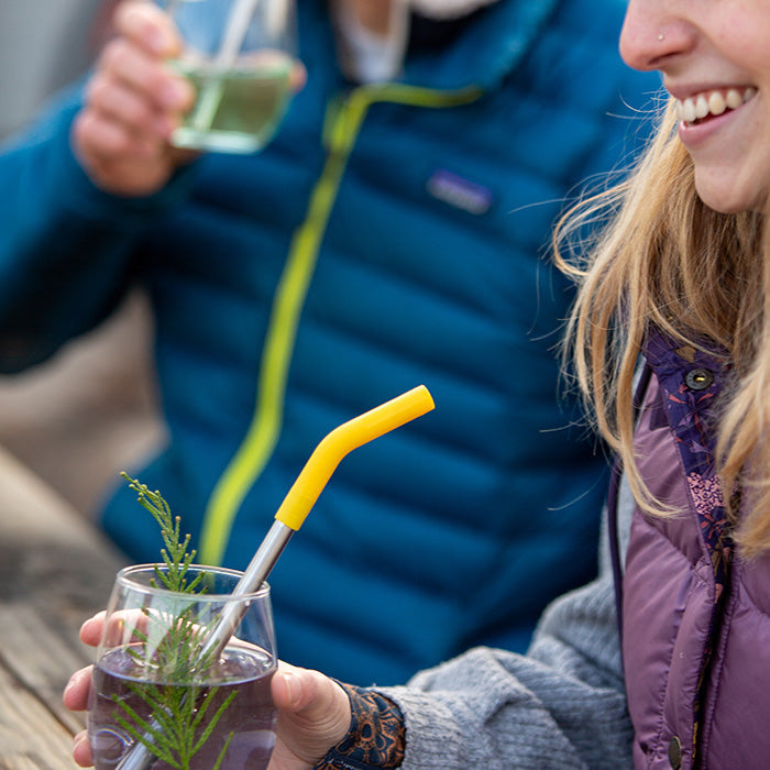 straw-4-pack-c8 recycled_steel_straw_drink_smile_lifestyle.jpg